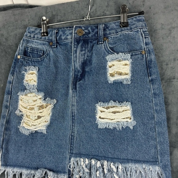 Missguided Denim Distressed Mini Skirt w/fringe and gold sequin details Sz 0 - Picture 2 of 7